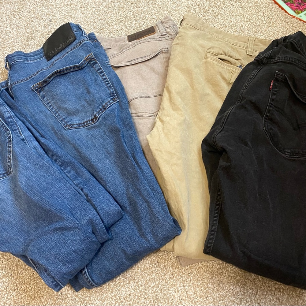 Levi's Men's Relaxed Jeans in Blue, Tan, and Black